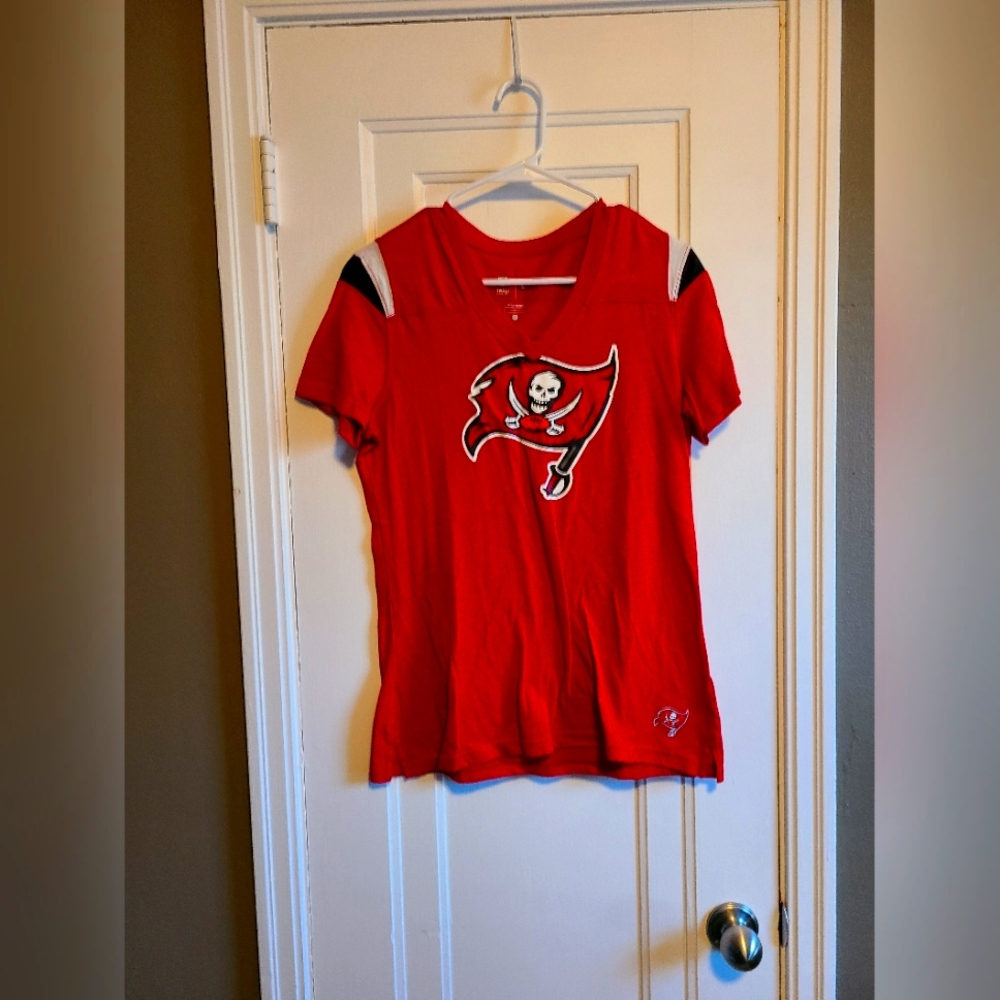 Buccaneers tee